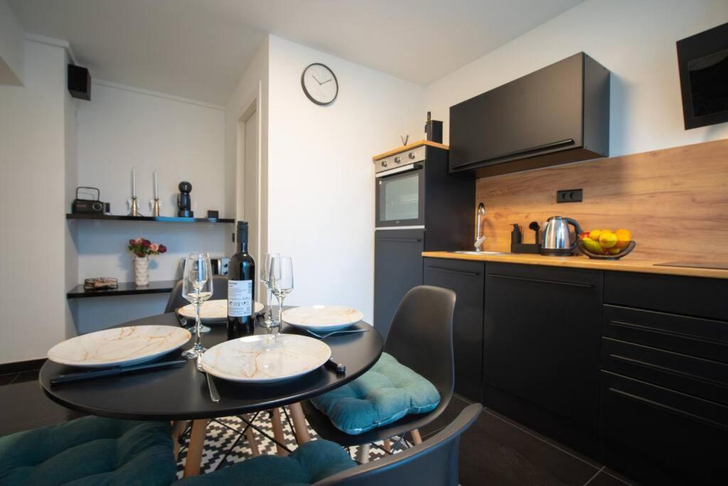 Apartment Hesa- 4 Star Apartment Rijeka Extérieur photo